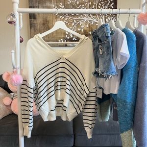 Stripe pattern sweater